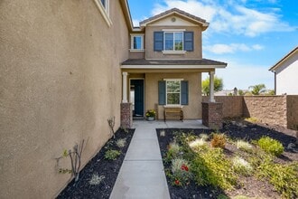 25589 Foxglove Ln in Corona, CA - Building Photo - Building Photo