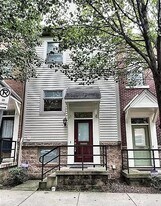 1718 Merriman Ct in Pittsburgh, PA - Building Photo