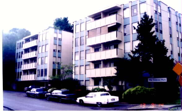 Genesee Park Apartments in Seattle, WA - Foto de edificio