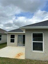 5480 NW Pine Trail Cir in Port St. Lucie, FL - Building Photo - Building Photo