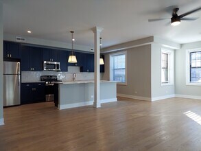 4409 N Seeley Ave, Unit 1A in Chicago, IL - Building Photo - Building Photo