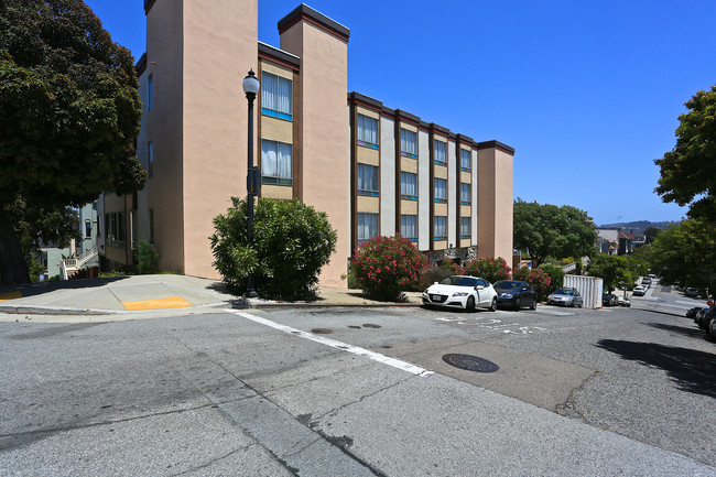 3590 21st St in San Francisco, CA - Foto de edificio - Building Photo