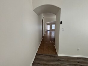 8135 Tierra Del Sol Rd in Arlington, TX - Building Photo - Building Photo