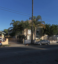 5113-5115 Monte Vista St in Los Angeles, CA - Building Photo - Building Photo