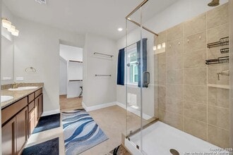 12688 Cotorra Spgs in San Antonio, TX - Foto de edificio - Building Photo