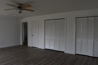 108 E Kirby Ave in Quinlan, TX - Building Photo - Building Photo