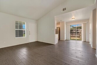 11906 Sunhillow Bend in Austin, TX - Building Photo - Building Photo