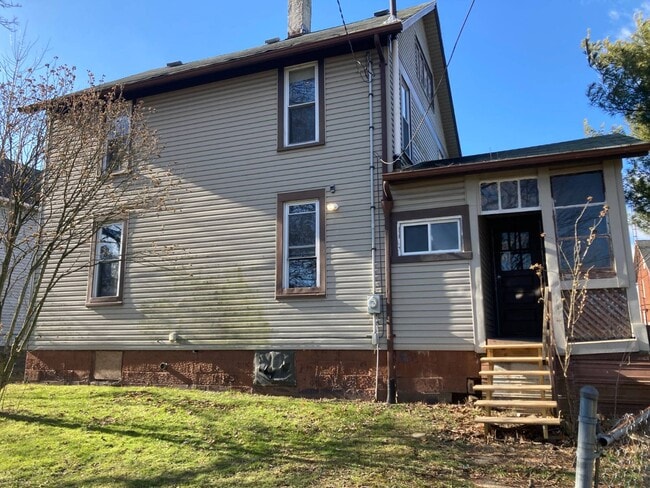 736 S Seneca Ave in Alliance, OH - Building Photo - Building Photo