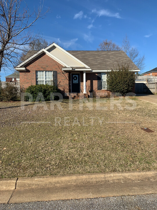 525 Breckinridge Ln in Prattville, AL - Building Photo