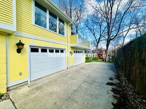 4741 Holly St in Kansas City, MO - Building Photo - Building Photo