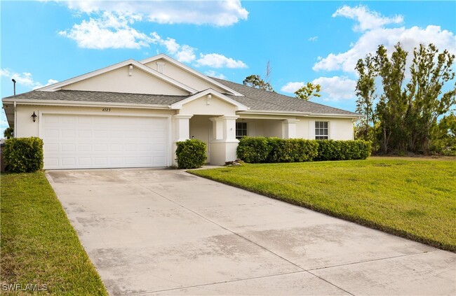 4723 NW 36th Ave in Cape Coral, FL - Building Photo - Building Photo