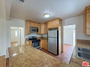 4459 W 136th St in Hawthorne, CA - Building Photo - Building Photo