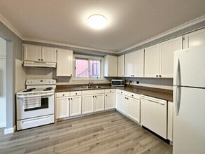 255 Blackhorne Dr in Kitchener, ON - Building Photo - Building Photo