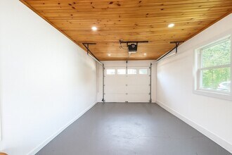 5 Colony Rd, Unit 2 in Woburn, MA - Building Photo - Building Photo