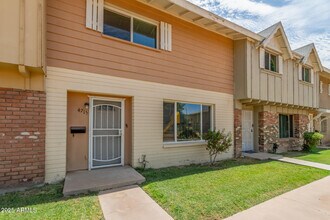 4715 S Mill Ave in Tempe, AZ - Building Photo - Building Photo