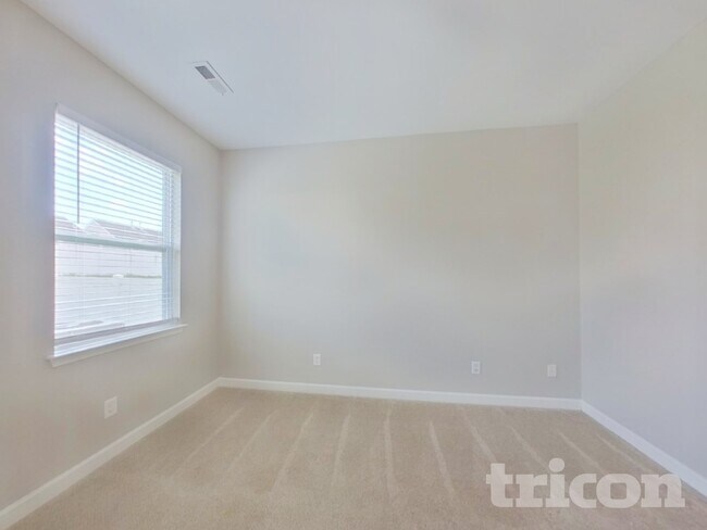 825 Old Forester Ln in Charlotte, NC - Building Photo - Building Photo