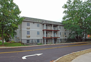 Roscommon Place in Dayton, OH - Building Photo - Building Photo