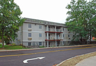 Roscommon Place in Dayton, OH - Foto de edificio - Building Photo