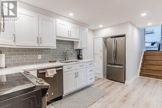 20 Ottaway Ave in Barrie, ON - Building Photo - Building Photo