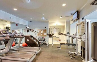 1580 Spring Gate Dr, Unit 4411 in McLean, VA - Building Photo - Building Photo