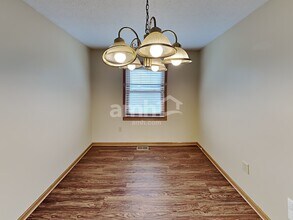 105 Elmwood St in Pickerington, OH - Building Photo - Building Photo