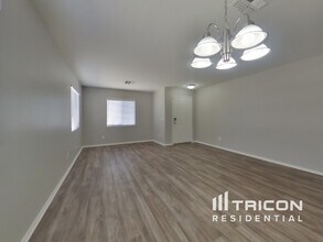 12747 W Larkspur Rd in El Mirage, AZ - Building Photo - Building Photo