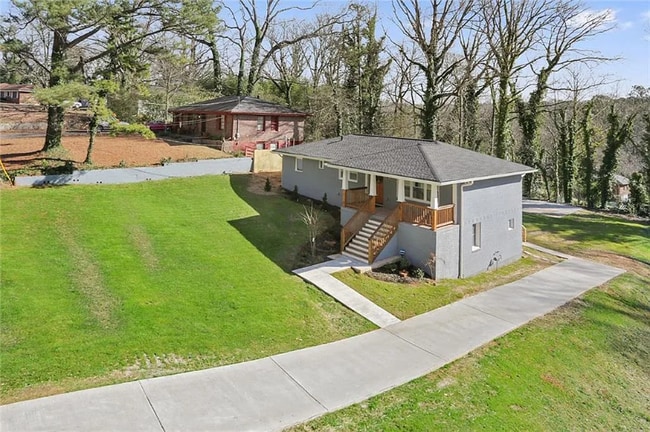 2739 Flagstone Dr SE in Atlanta, GA - Building Photo - Building Photo