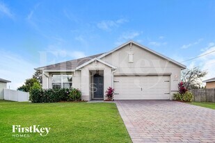 1912 NW 15th Terrace in Cape Coral, FL - Building Photo