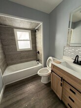 1033 Chalker St in Akron, OH - Building Photo - Building Photo