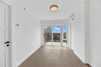 428 E 9th St in Brooklyn, NY - Building Photo - Building Photo