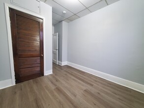 344 Forrest St, Unit 2L in Jersey City, NJ - Building Photo - Building Photo