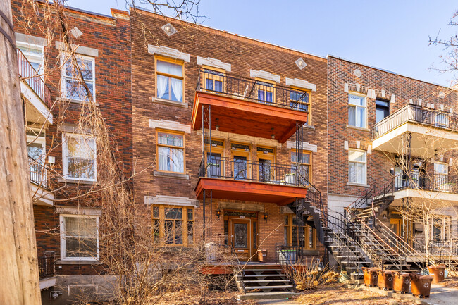 2560-2568 Sheppard St in Montréal, QC - Building Photo - Primary Photo