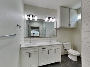 1023 N Madison Ave in Dallas, TX - Building Photo - Building Photo