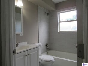 244 Metts Ct in Elizabethtown, KY - Building Photo - Building Photo