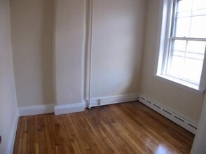 110 Willow Ave in Cambridge, MA - Building Photo - Building Photo