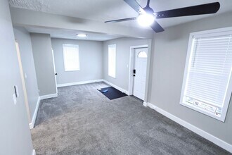 1453 Woodbirch Ave in Akron, OH - Building Photo - Building Photo