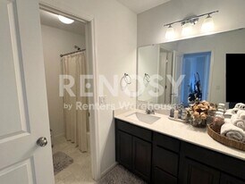7216 Walnut Grove Ln N in Maple Grove, MN - Building Photo