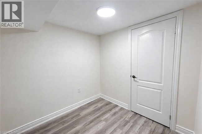 592 Blair Creek Dr in Kitchener, ON - Building Photo - Building Photo