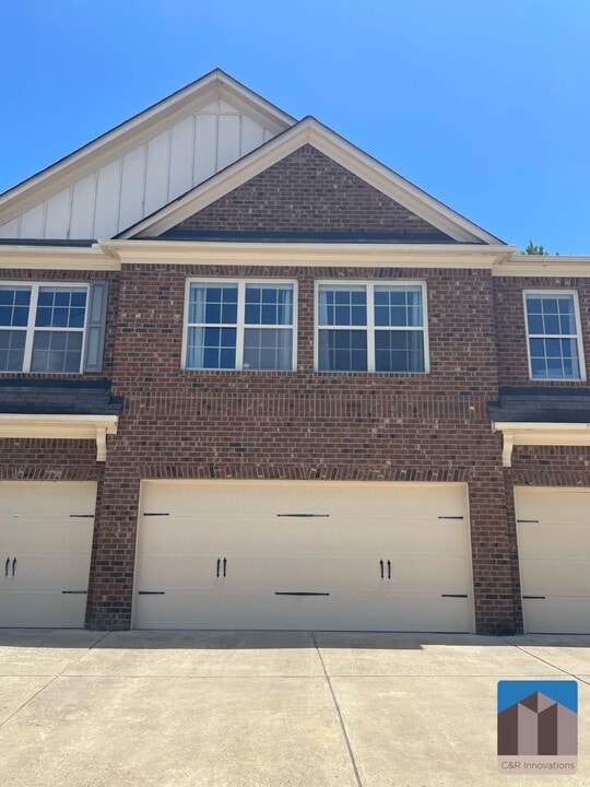 805 Pleasant Hill Rd NW in Lilburn, GA - Building Photo