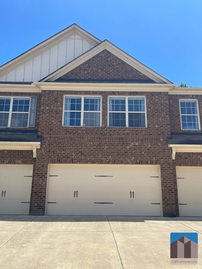 property at 805 Pleasant Hill Rd NW