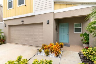 13009 Oak Hill Way in Duette, FL - Building Photo - Building Photo