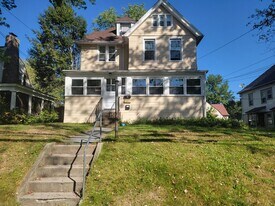 118 Warrenton Ave in Hartford, CT - Building Photo