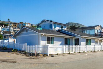55 St Mary Ave in Cayucos, CA - Building Photo - Building Photo