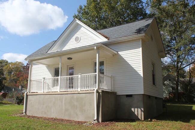 805 Mill St in Wake Forest, NC - Building Photo - Building Photo