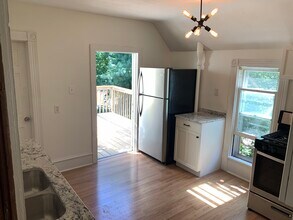 3117 Harriet Ave, Unit 2 in Minneapolis, MN - Foto de edificio - Building Photo