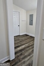 50 Sargent Tigner St in Newnan, GA - Building Photo - Building Photo