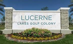 7137 Golf Colony Ct in Greenacres, FL - Building Photo - Building Photo