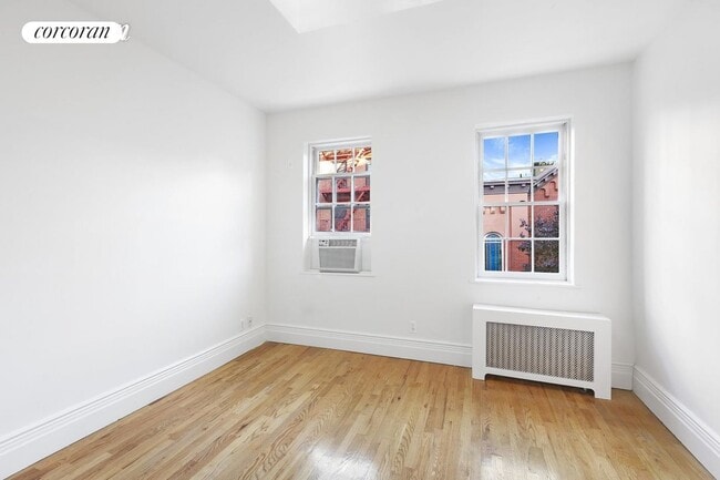 9 Clinton St