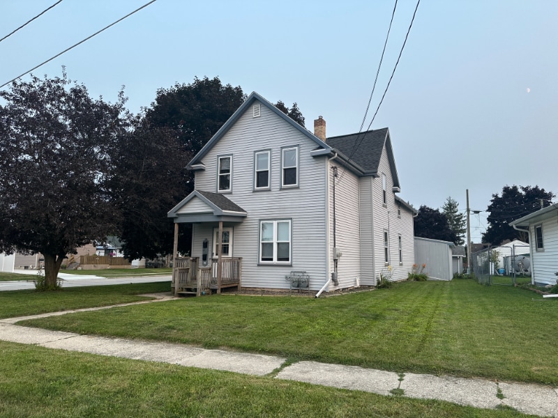 3105 Mero St in Manitowoc, WI - Building Photo