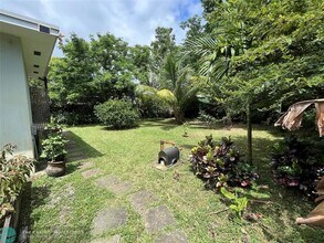 817 NE 37th St in Oakland Park, FL - Building Photo - Building Photo